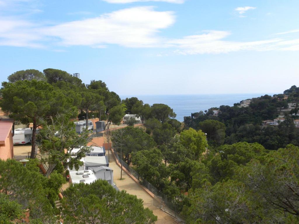 Camping Senia Cala Canyelles Hotel Lloret de Mar Exterior photo